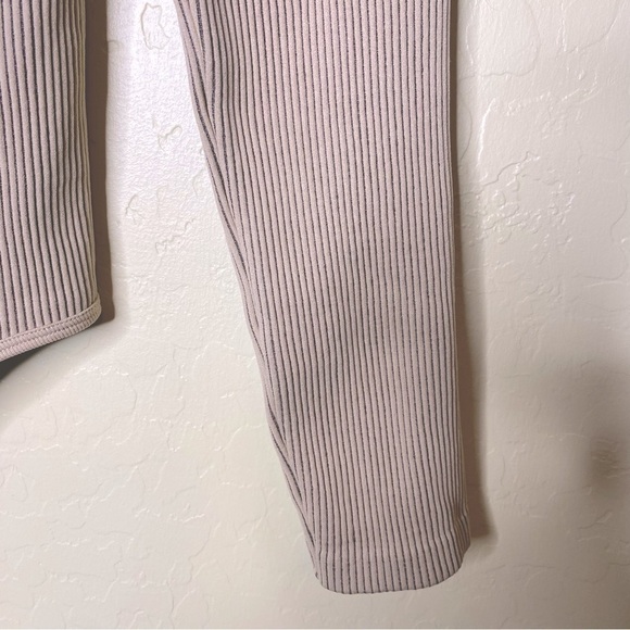 Pretty Little Thing Ribbed Long Sleeve Bodysuit Size S - Picture 12 of 14